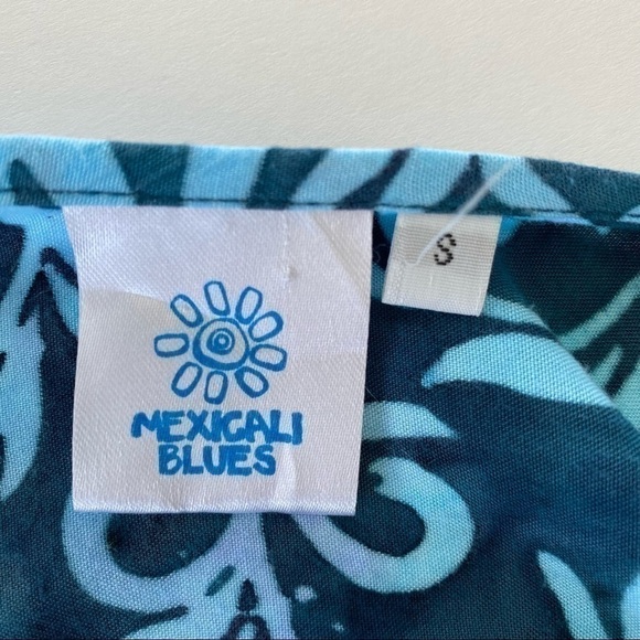 Mexicali Blues tie front top, coverup with roll tab sleeves - Picture 11 of 11